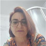 Soy profesora, con 33 años de experiencia trabajando en colegios y danfo clases particulares